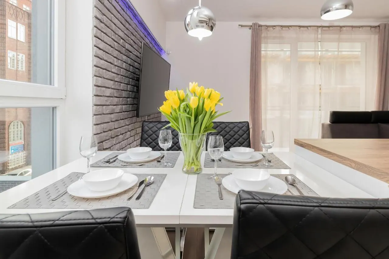 Two-Bedroom Apartment Old Town Gdansk Walowa By Noclegi Renters